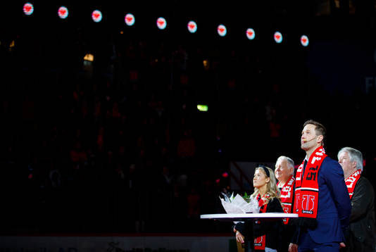 Tidigare örebrospelaren Henrik Löwdahl bredvid Lars
