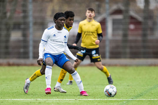 Norrköpings Kambale Shoka och Elfsborgs Simon Edman