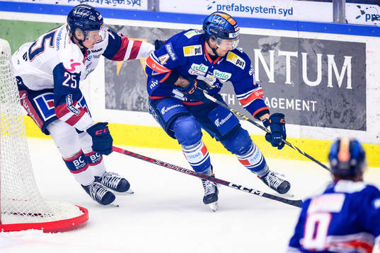 Linköpings Filip Bystedt och Växjös Keegan Lowe