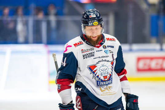 Linköpings Jonas Junland deppar