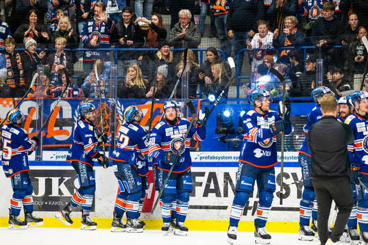 Växjös spelare jublar