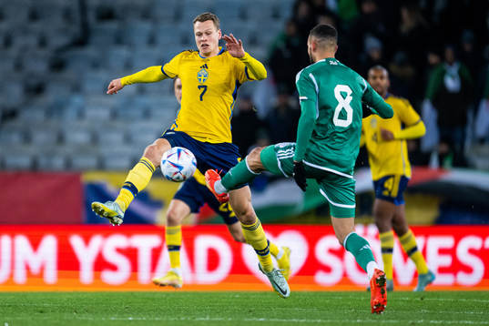 Viktor Claesson of Sweden and Nabil Bentaleb of Algeria