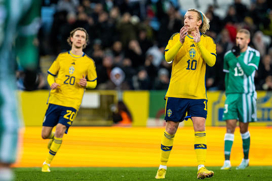 Emil Forsberg of Sweden celebrates