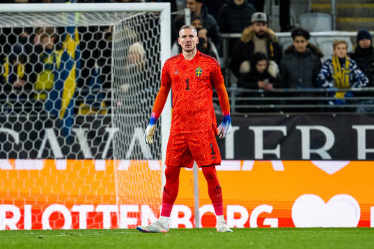 goalkeeper Robin Olsen of Sweden