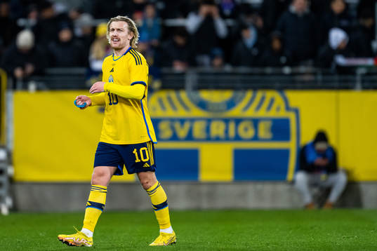 Emil Forsberg of Sweden is substituted off