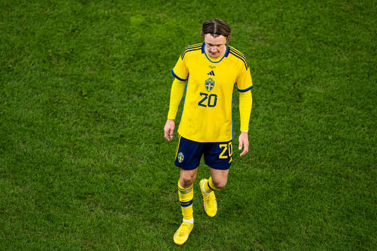 Kristoffer Olsson of Sweden is substituted off