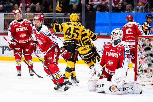 Skellefteås Oscar Möller jublar