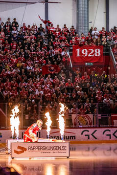 Timrås målvakt Jacob Johansson gör entré