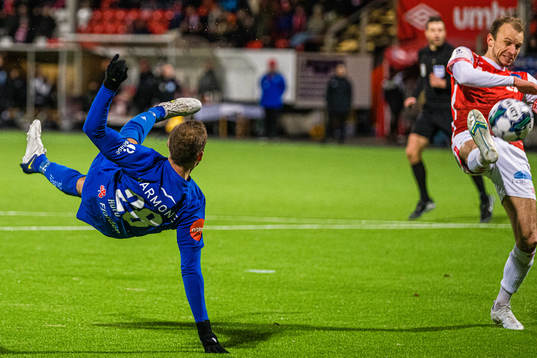 Ruben Herraiz Alcaraz of Sandefjord missing a chance to