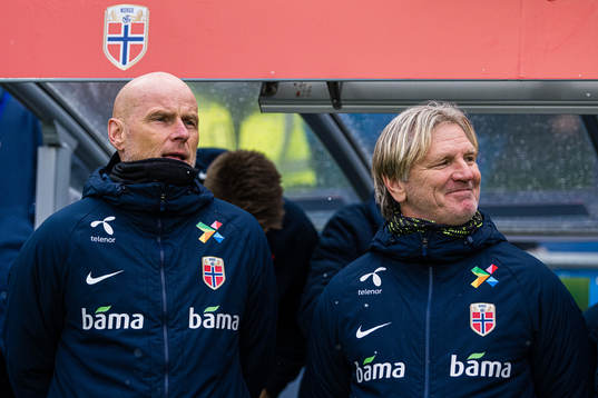 Ståle Solbakken, head coach of Norway, and Kent Bergersen,