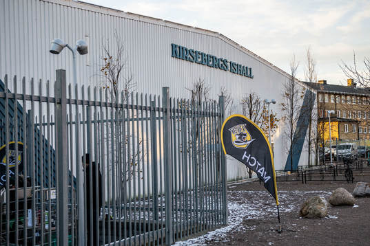 Kirsbergs ishall exteriör