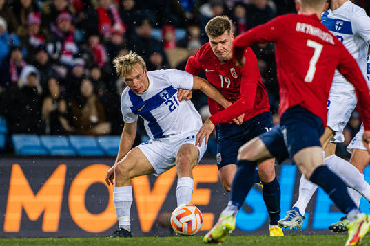 Ilmari Niskanen of Finland and Alexander Sørloth of Norway