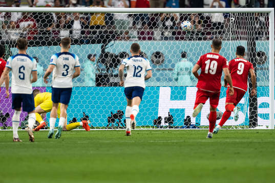 Mehdi Taremi of Iran scores 6-2