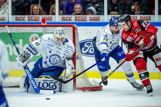 Malmö Redhawks Ponthus Westerholm mot Leksands målvakt