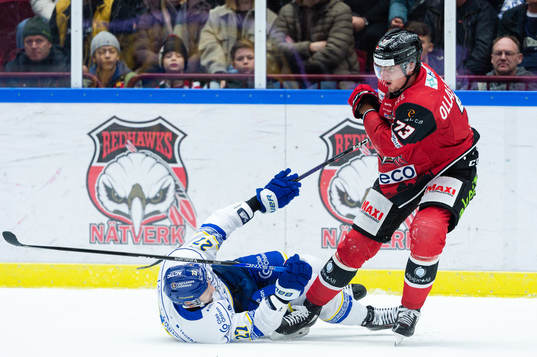 Leksands Marek Hrivik och Malmö Redhawks Adam Ollas