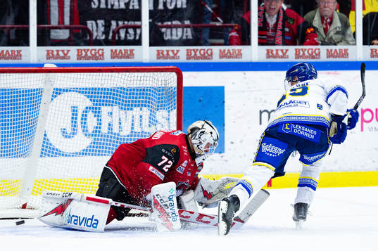 Leksands Emil Heineman gör avgörande 2-3 målet bakom