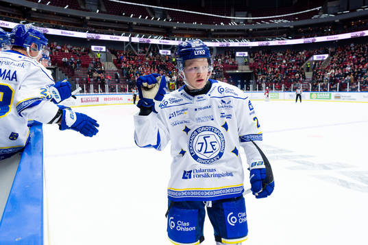 Leksands Emil Heineman jublar