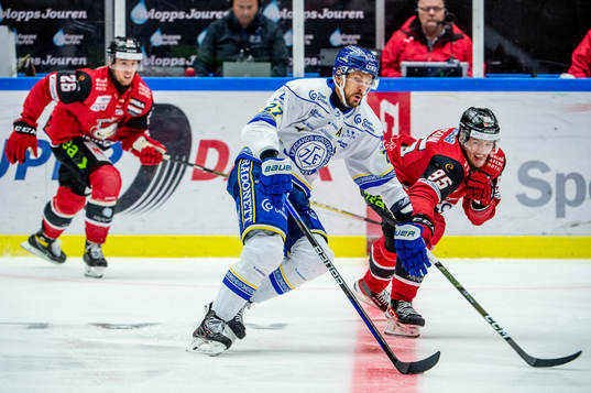 Leksands Marek Hrivik mot Malmö Redhawks Carl Persson och