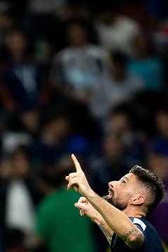 Olivier Giroud of France celebrates the 4-1 goal