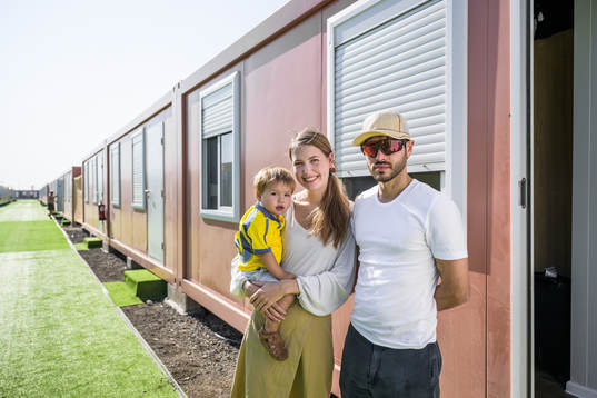 Cecilia Alfsdotter and Juan Pablo pose together with their