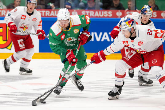 Linus Sandin of Rögle and Dennis Robertson of RB Salzburg