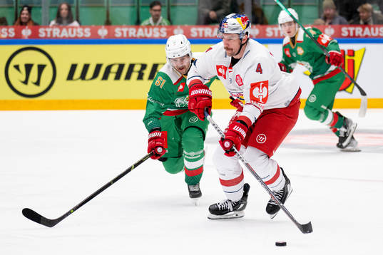 Ludvig Larsson of Rögle and Andrew MacWilliam of RB