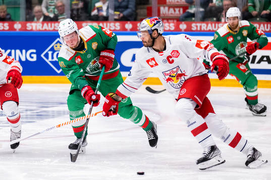 Oskar Stål-Lyrenäs of Rögle and Thomas Raffl of RB