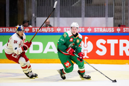 Adam Engström of Rögle and Peter Hochkofler of RB Salzburg