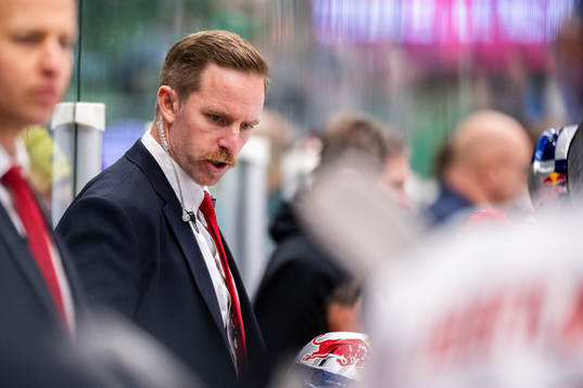 Assistant coach Daniel Petersson of RB Salzburg