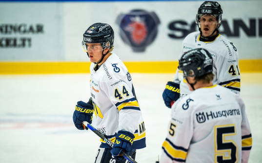 HV71s Emil Andrae