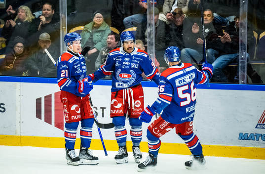 Oskarshamns Cameron Brace jublar
