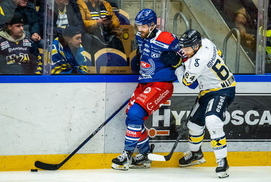 Oskarshamns Jiri Smejkal och HV71s Eric Martinsson