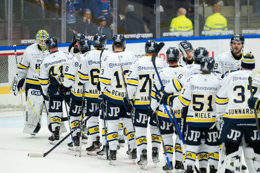 HV71s spelare jublar