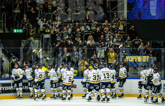 Bläddra bland fler bilder av Ishockey, SHL, Oskarshamn - HV71