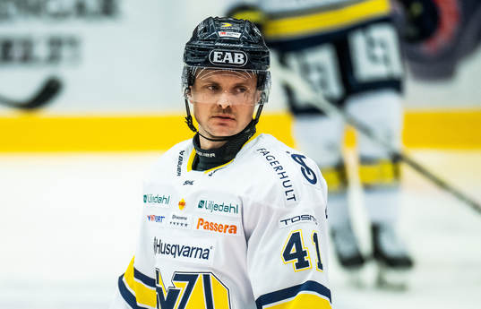 HV71s Chad Billins