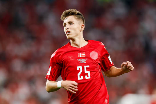 [DK=20221122: Jesper Lindstrøm, Danmark]