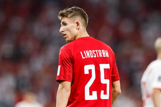 [DK=20221122: Jesper Lindstrøm, Danmark]