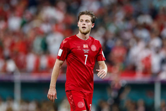 [DK=20221122: Mathias Jensen, Danmark]