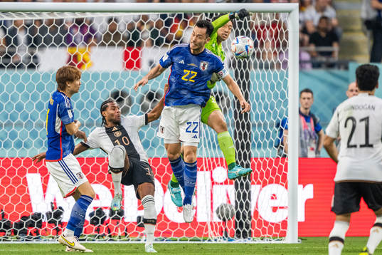 Kou Itakura, Maya Yoshida and goalkeeper Shuichi Gondaof