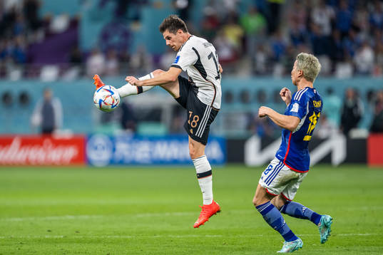 Jonas Hofmann of Germany and Takuma Asano of Japan