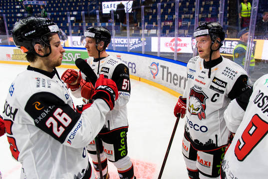 Malmö Redhawks Thomas Schemitsch, Emil Sylvegård och Carl