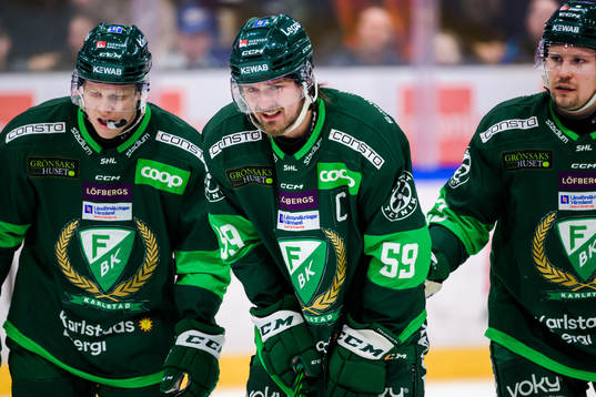 Färjestads Daniel Viksten, Linus Johansson och Ville Pokka
