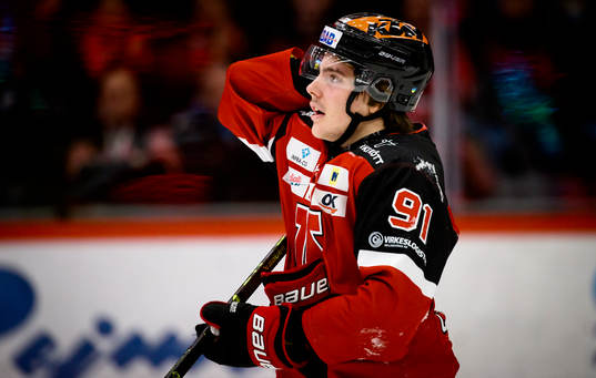 Örebros Leo Carlsson deppar