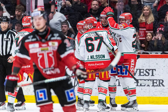 Frölundas Loui Eriksson jublar med Joel Lundqvist