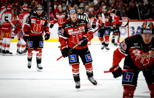 Örebros Elias Ekström deppar