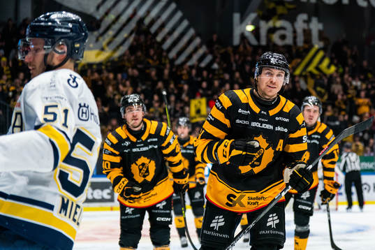 Skellefteås Pär Lindholm jublar