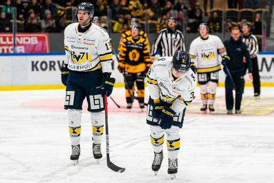 HV71s Daniel Glad har ont