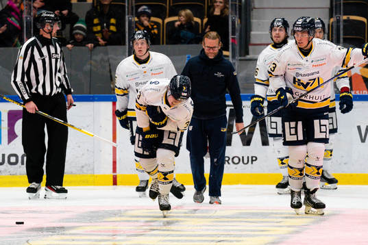 HV71s Daniel Glad utgår skadad