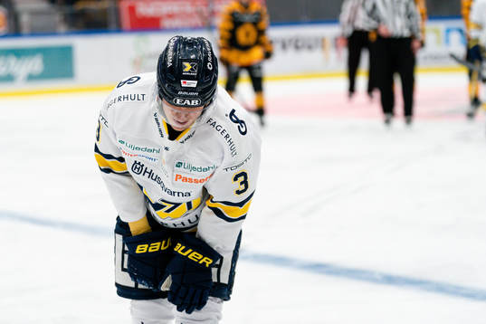 HV71s Daniel Glad utgår skadad