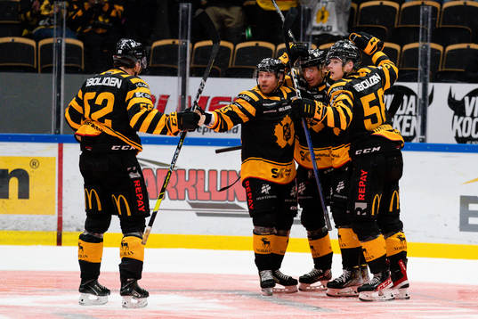 Skellefteås Arvid Lundberg , Filip Sandberg , Pär
